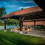 Natura Bed & Breakfast Dolsk